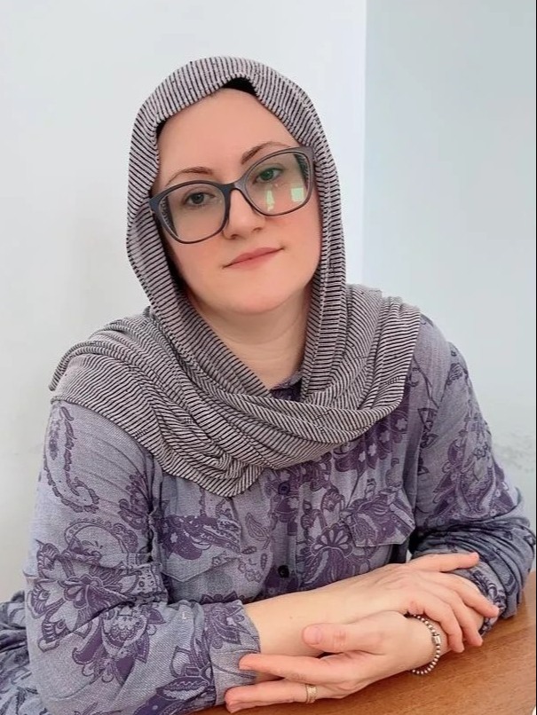 Зайнулабидова Индира Мансуровна.